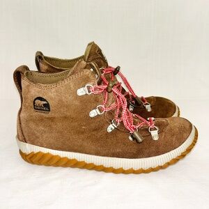 Sorel Youth Out N About Conquest Boots EUC Size 7 Boys Girls Kids Unisex Boots
